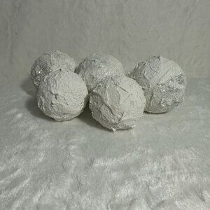 Set Of 5 Handmade White Glitter Textured Decorative faux snowballs